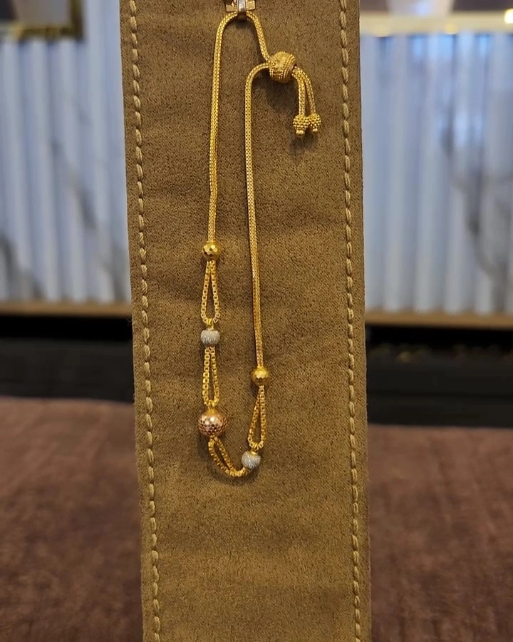 Designer 14K Yellow Gold Pave Diamond Bangle Bracelet for Women Arrow Design  2ct 803218